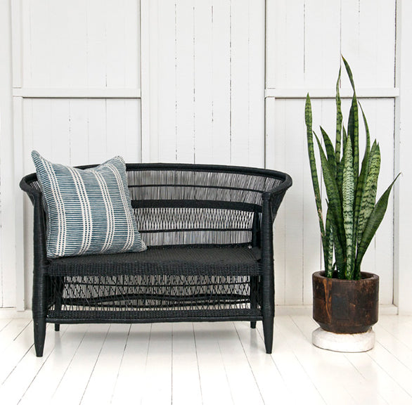 traditional 2-seater black