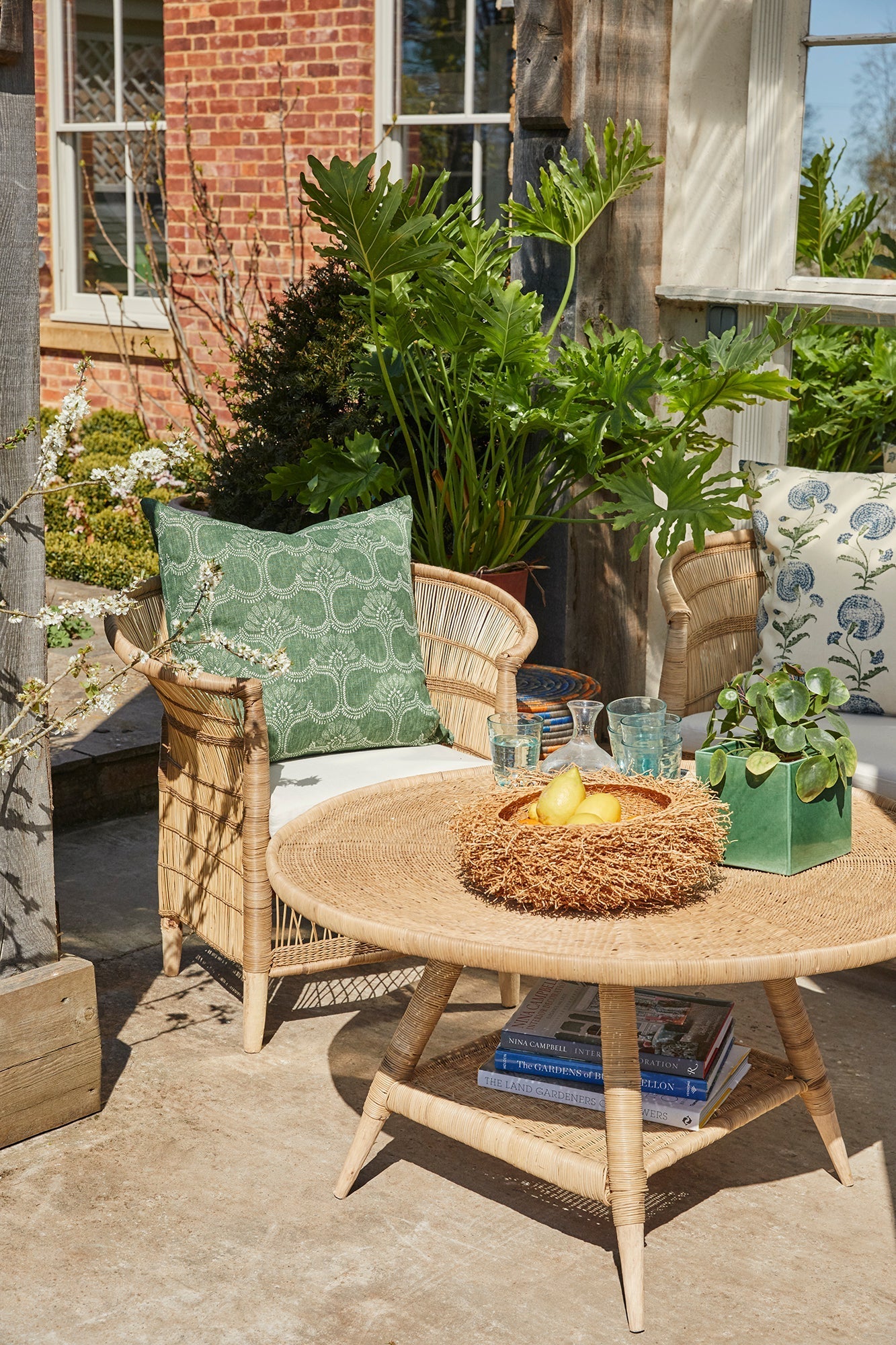 Traditional Cane Alfresco Table