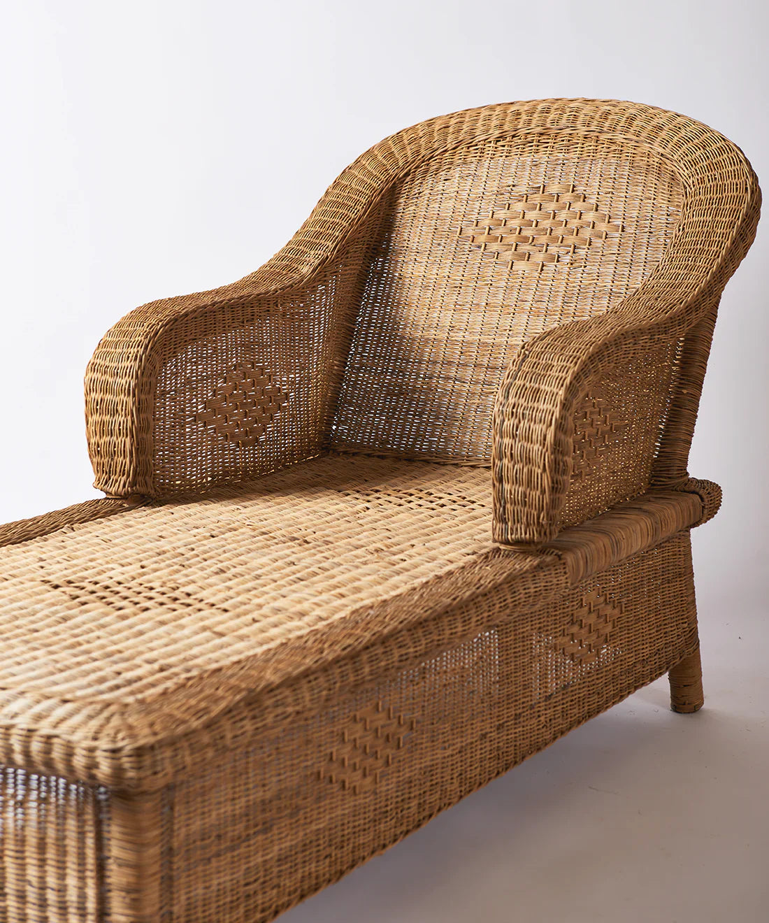 Classic Woven Cane Lounger