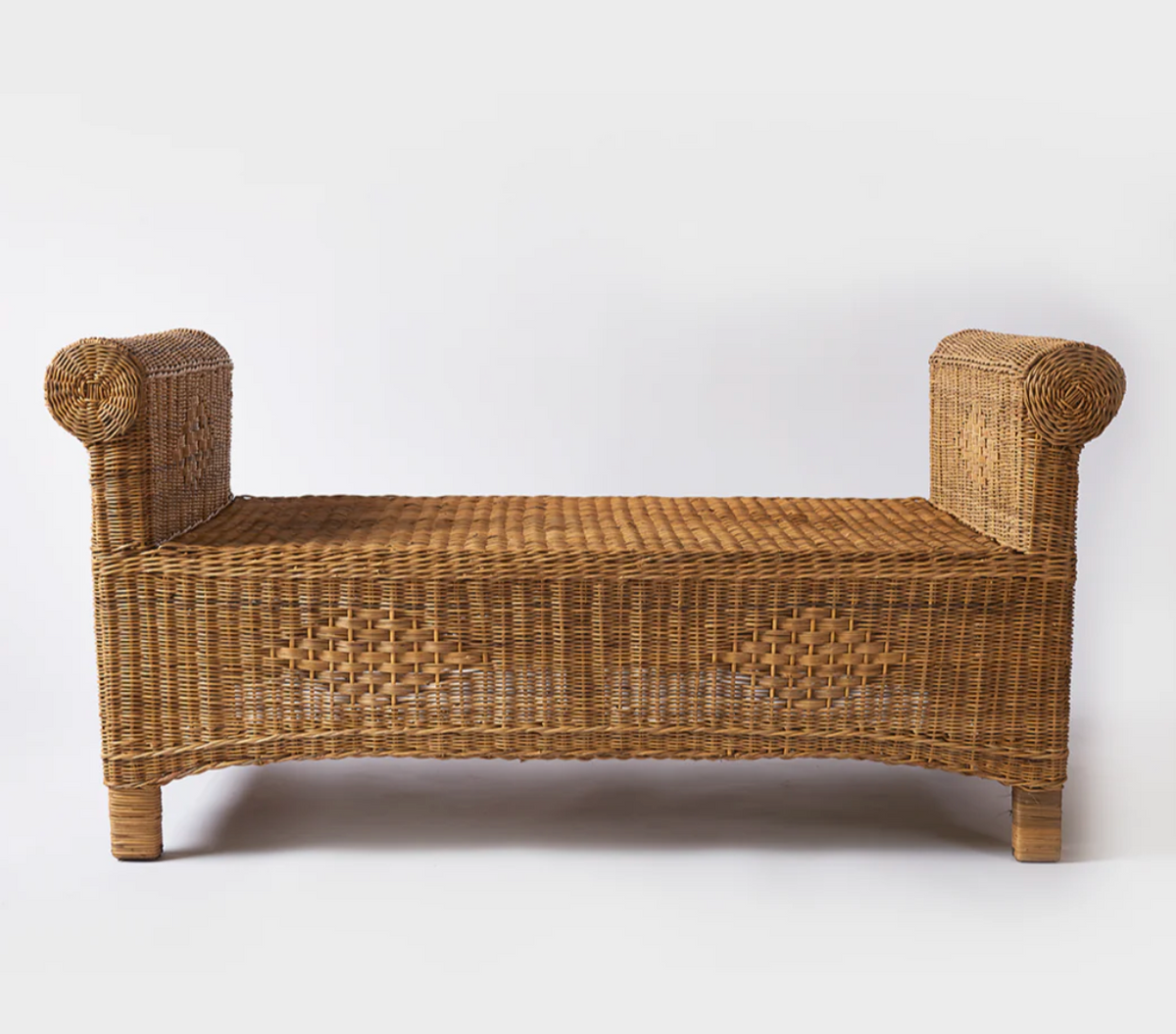 Ottoman l Woven Chaise Lounge