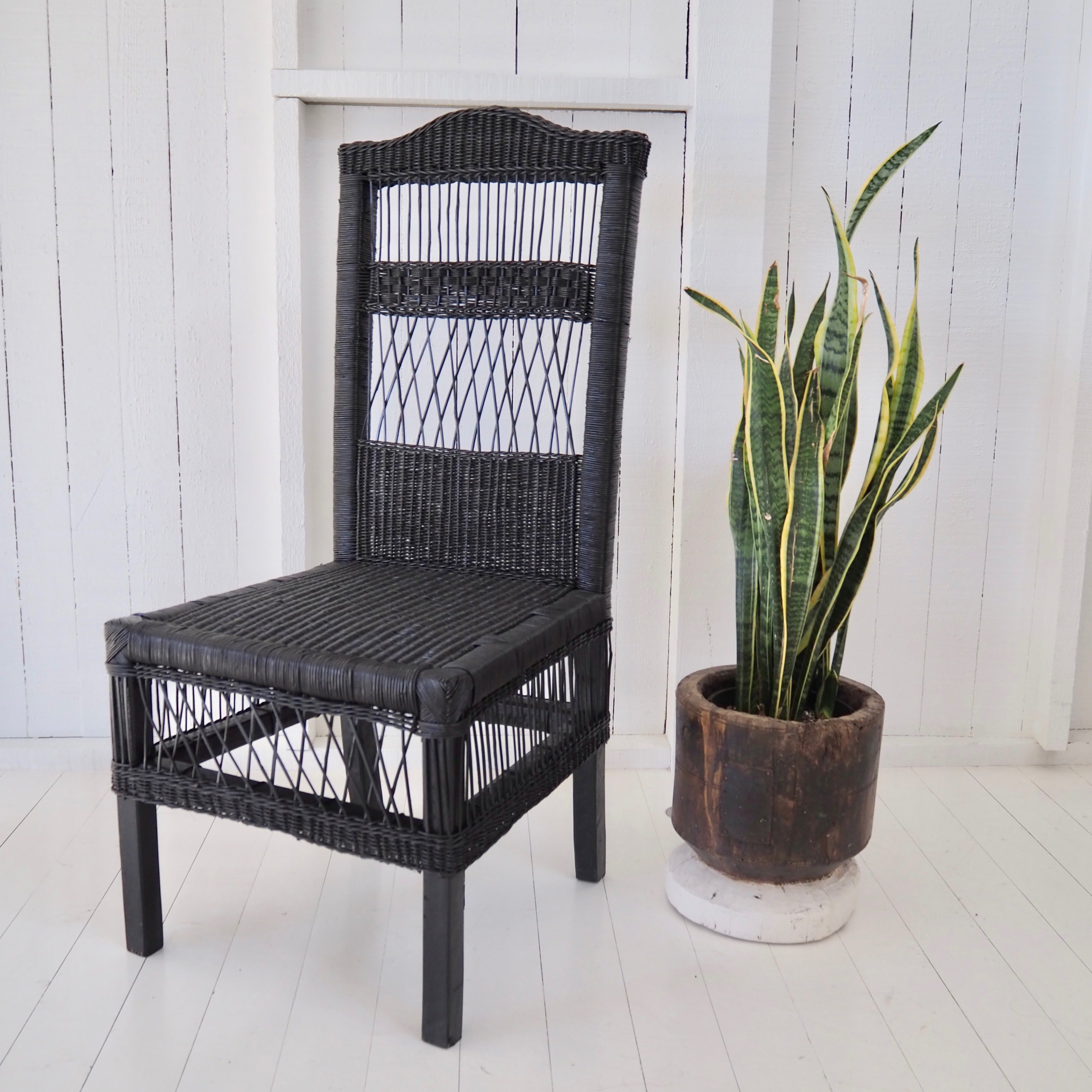 traditional dining chair